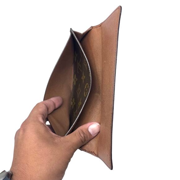 Louis Vuitton Monogram Long Wallet - Picture 8 of 16